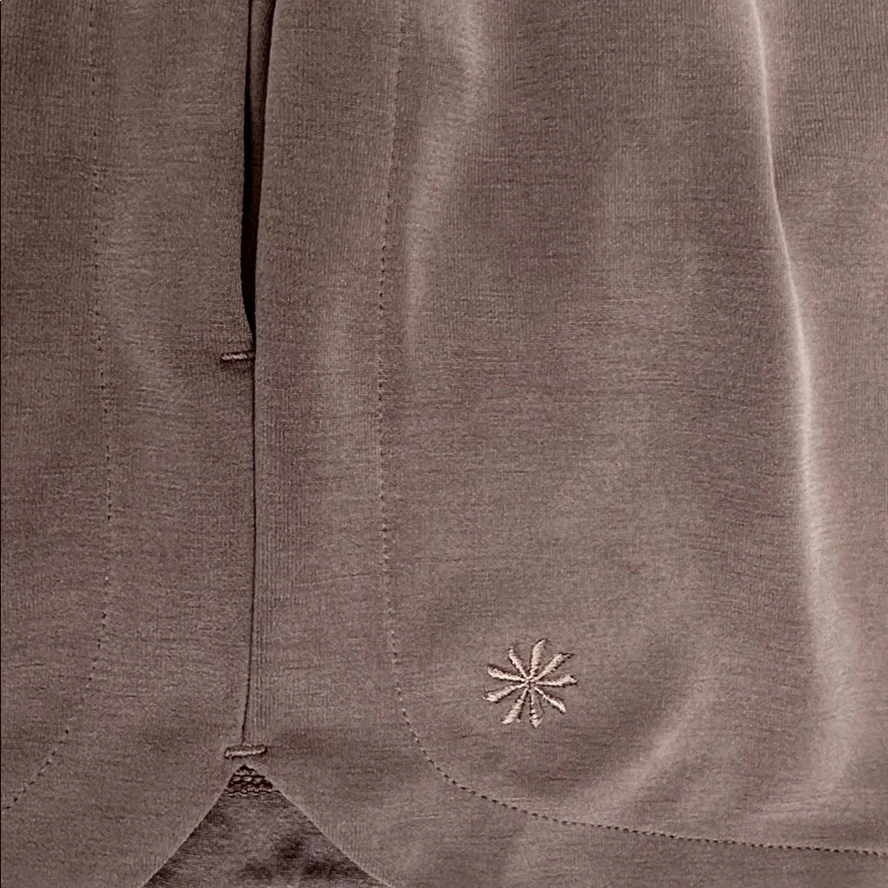 Athleta Seasoft Midrise 4” Drawstring Active Shorts in Taupe - Picture 3 of 8